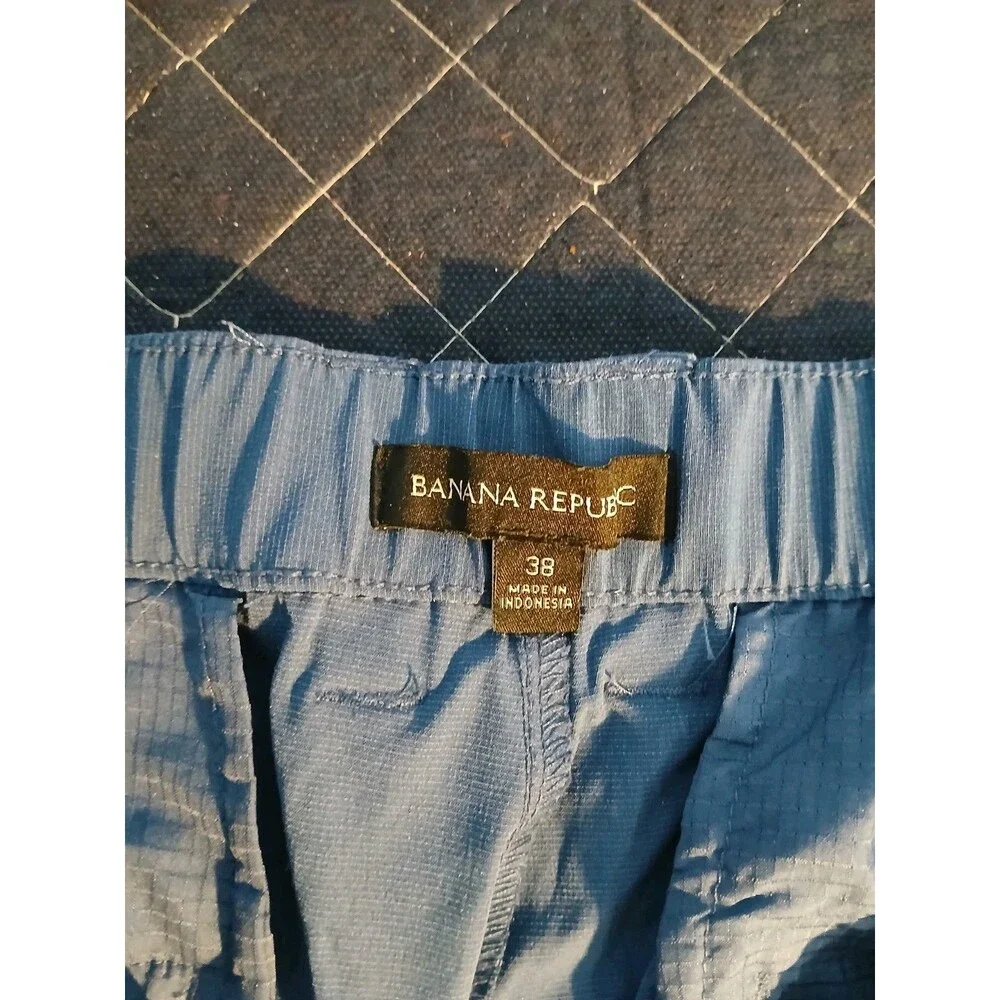 BANANA REPUBLIC Mens Blue  Comfort Flat Front Stretch Waist  Shorts Size 38 NEW